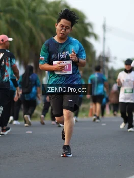 Runner Photo 4387730