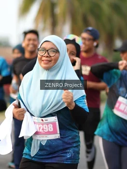 Runner Photo 4387785