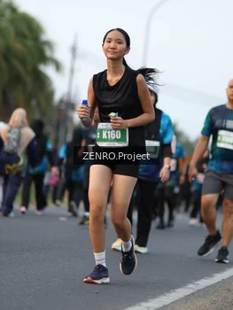 Runner Photo 4387895