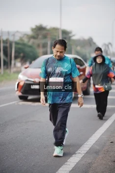 Runner Photo 4387897