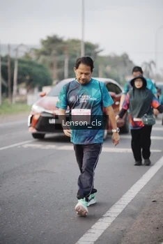 Runner Photo 4387911