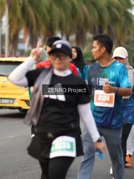 Runner Photo 4387922