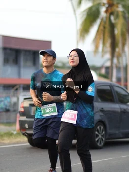 Runner Photo 4387933