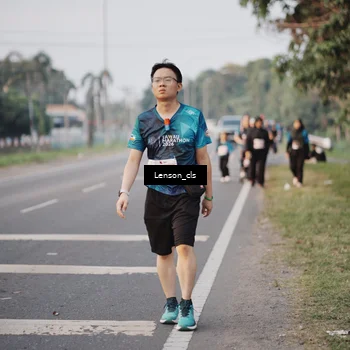 Runner Photo 4387944