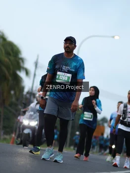 Runner Photo 4388015