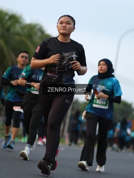 Runner Photo 4388302