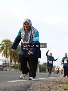 Runner Photo 4388576