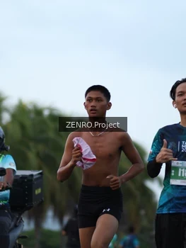 Runner Photo 4388590