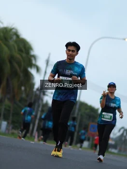 Runner Photo 4388659