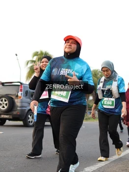 Runner Photo 4388737