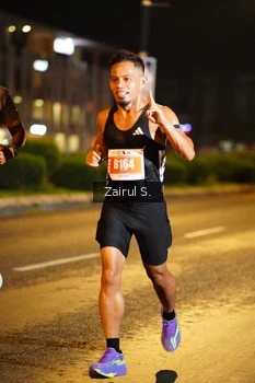 Runner Photo 4388811