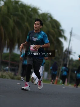 Runner Photo 4388855