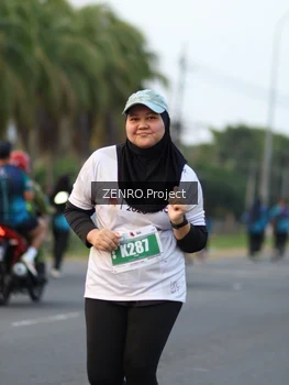 Runner Photo 4388919