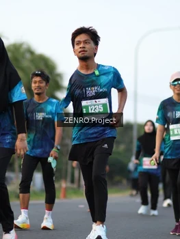 Runner Photo 4388979