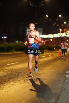 Runner Photo 4389011
