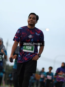 Runner Photo 4389046