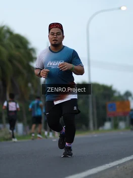 Runner Photo 4389067