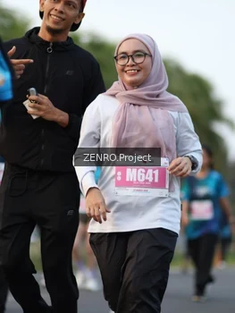 Runner Photo 4389108