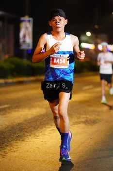 Runner Photo 4389117