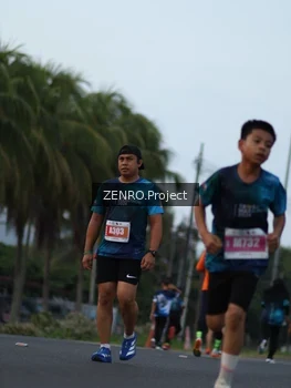 Runner Photo 4389129