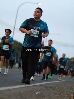 Runner Photo 4389210