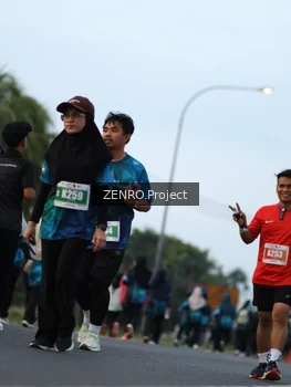 Runner Photo 4389364