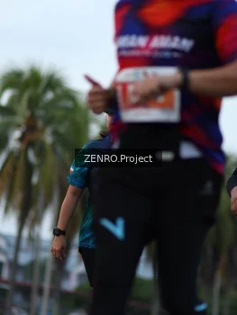 Runner Photo 4389370