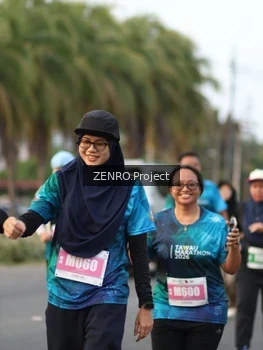 Runner Photo 4389431
