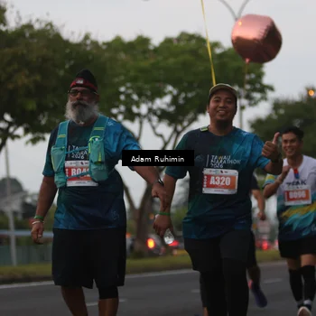 Runner Photo 4389433