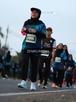 Runner Photo 4389459