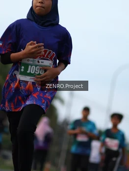 Runner Photo 4389470