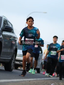 Runner Photo 4389644