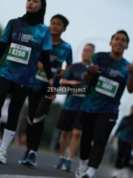 Runner Photo 4389676