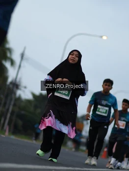 Runner Photo 4389684