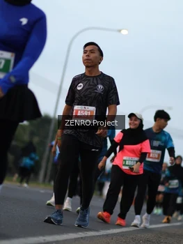 Runner Photo 4389696