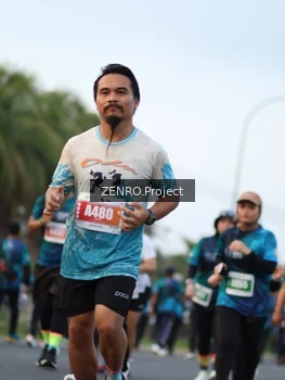 Runner Photo 4389697