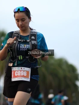 Runner Photo 4389698