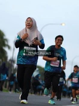 Runner Photo 4389812