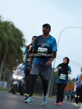 Runner Photo 4389876