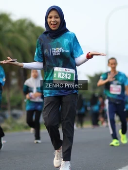 Runner Photo 4389981
