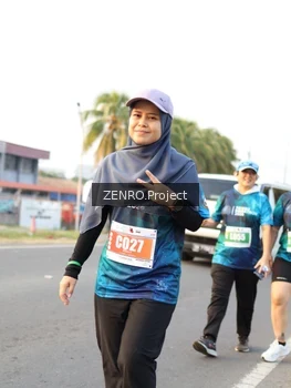 Runner Photo 4390011