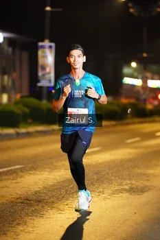 Runner Photo 4390013