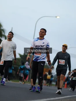 Runner Photo 4390014