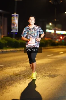 Runner Photo 4390015