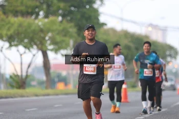 Runner Photo 4390031
