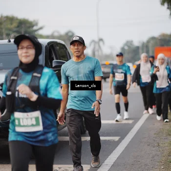Runner Photo 4390364