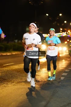 Runner Photo 4390418