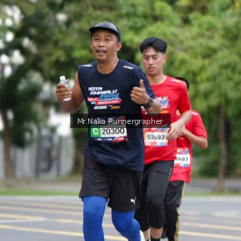Runner Photo 43905