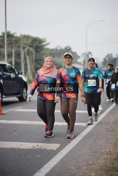 Runner Photo 4390543