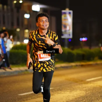 Runner Photo 4390611